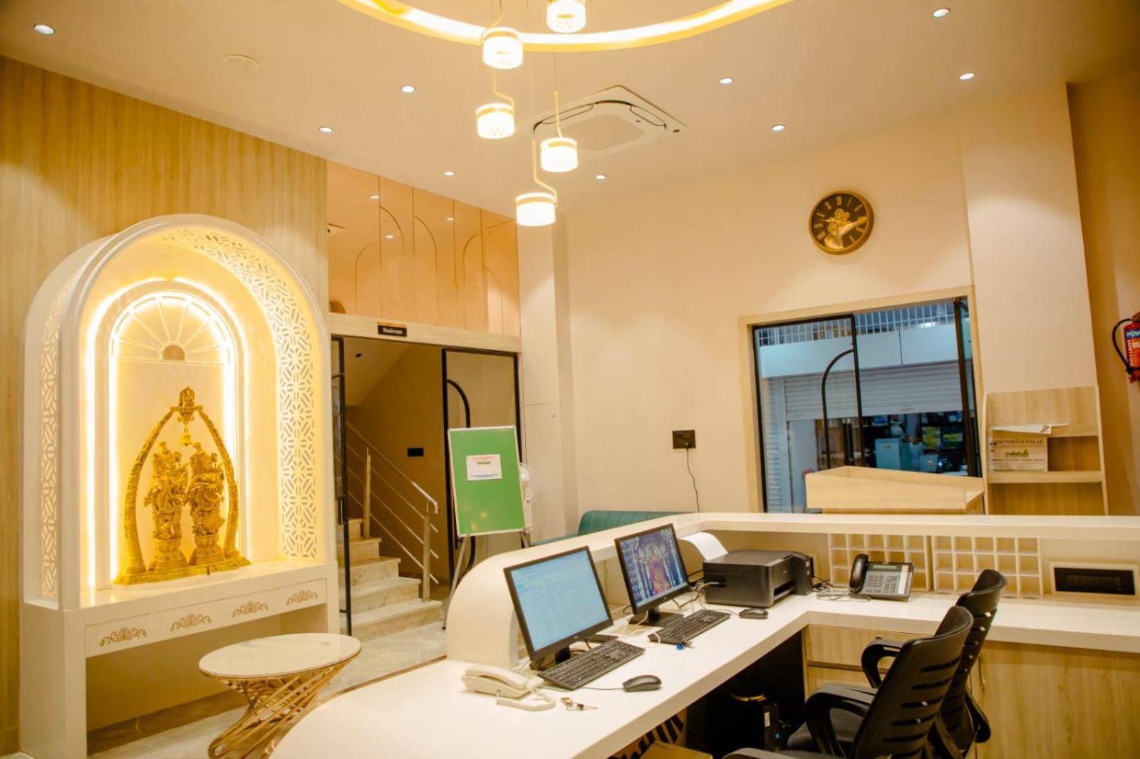 فندق Narayani Executive Tuljapur المظهر الخارجي الصورة