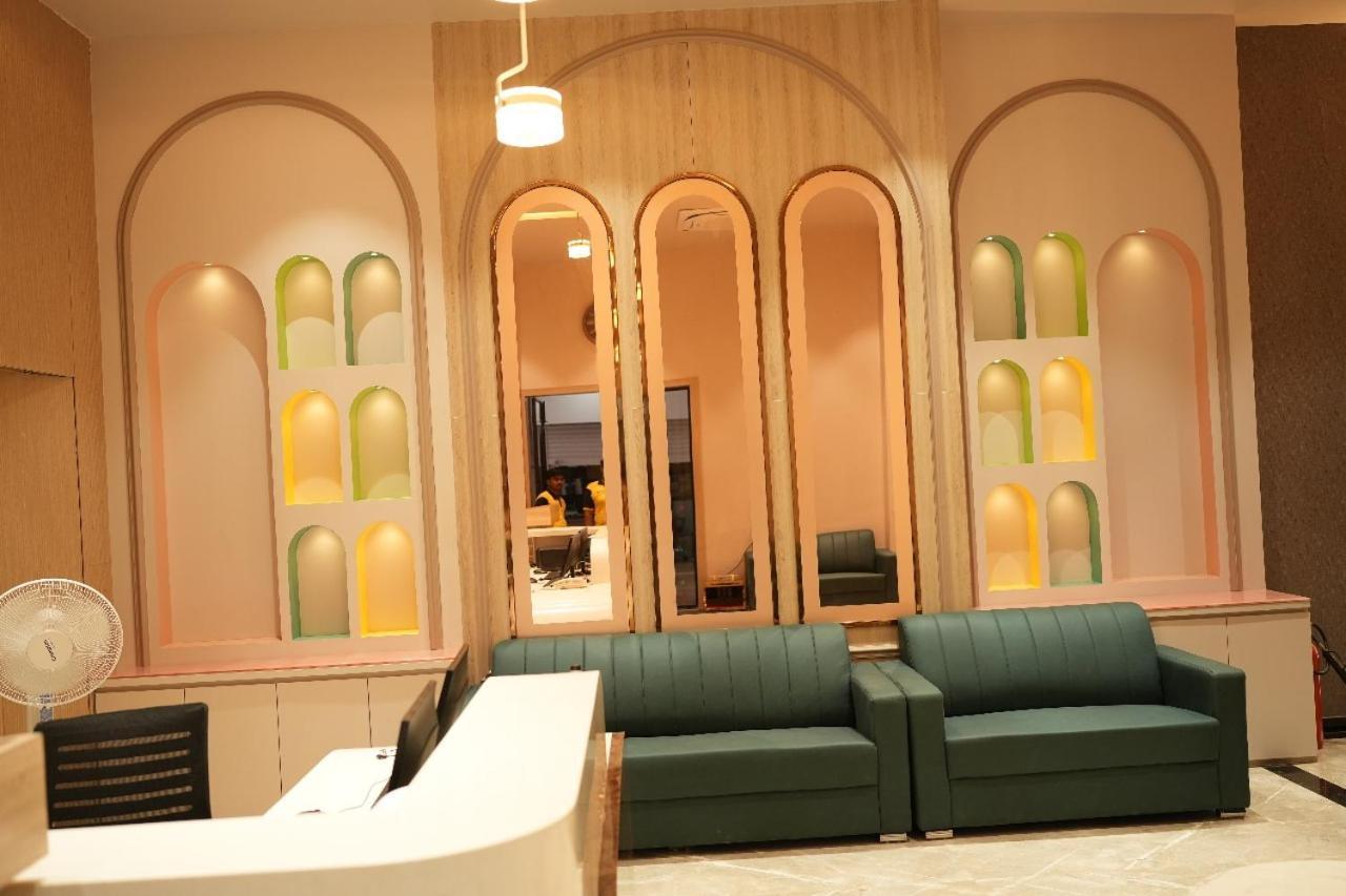 فندق Narayani Executive Tuljapur المظهر الخارجي الصورة